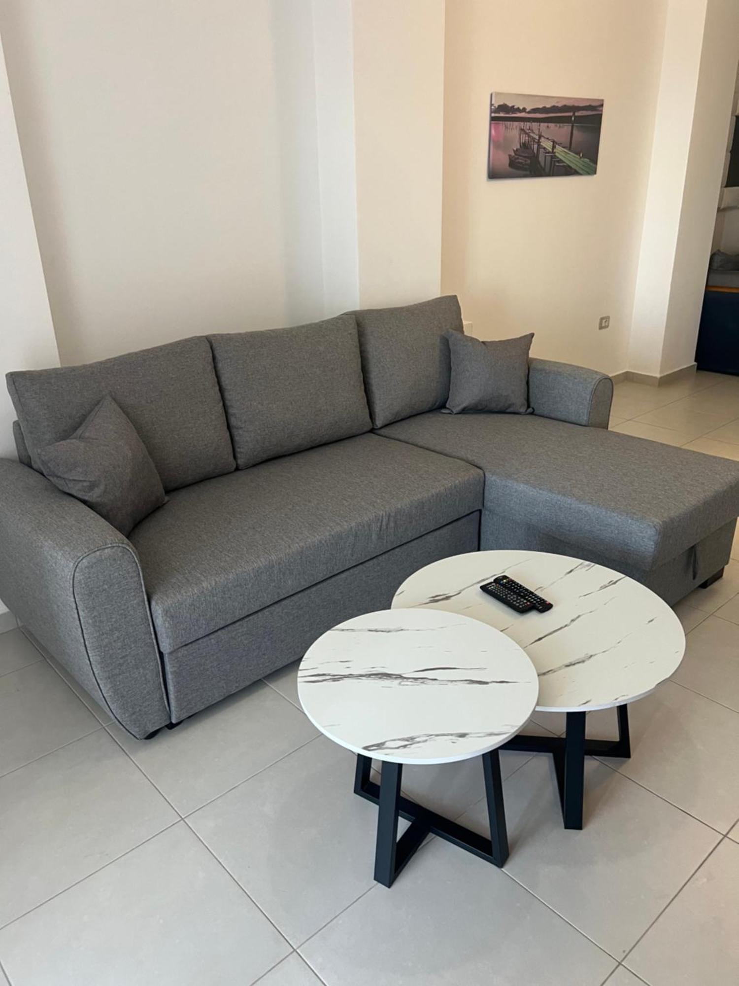 Sea View Apartment! Влёра Экстерьер фото